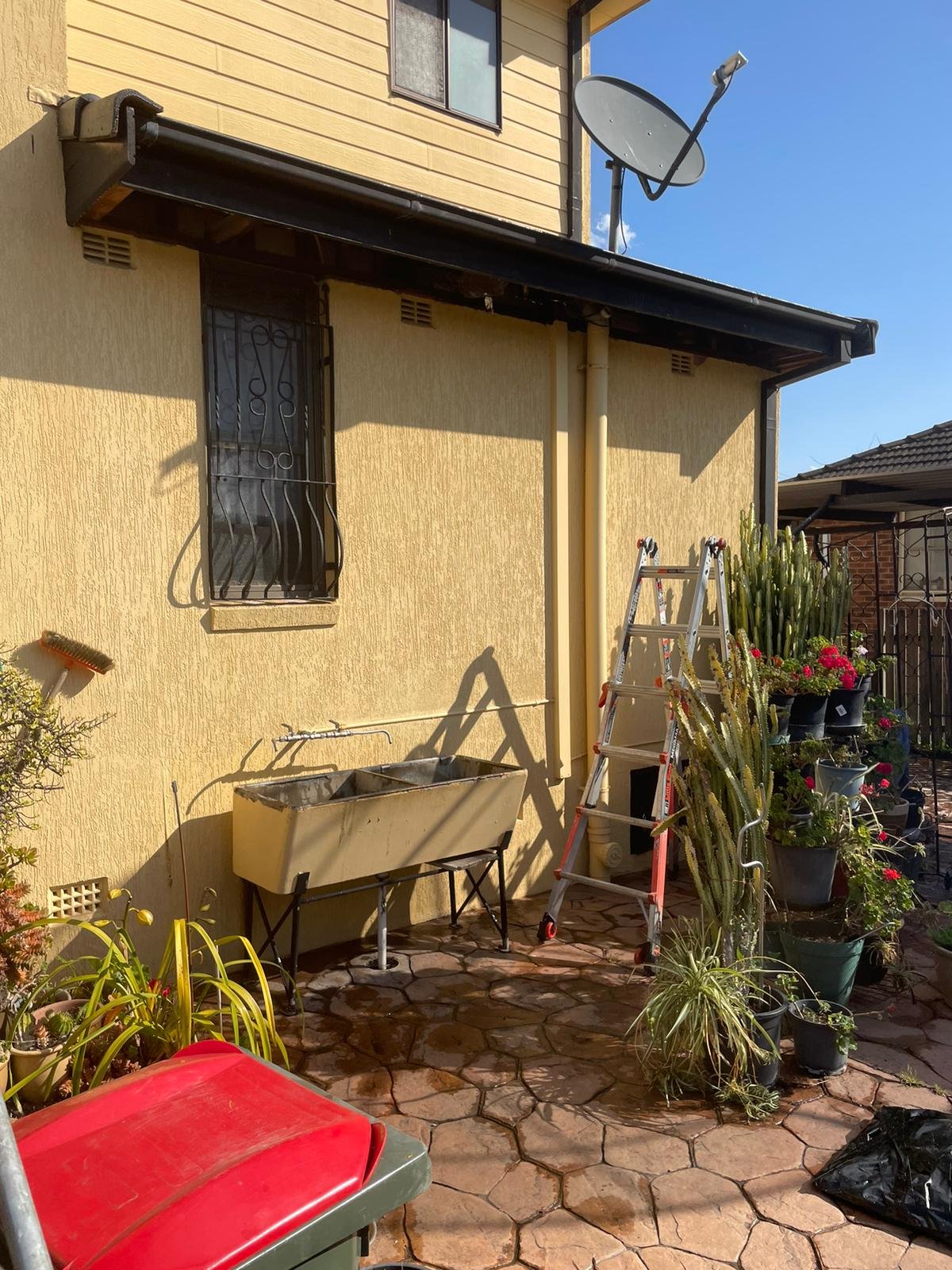 Completed asbestos eaves removal Wollongong Completed asbestos eaves removal Wollongong